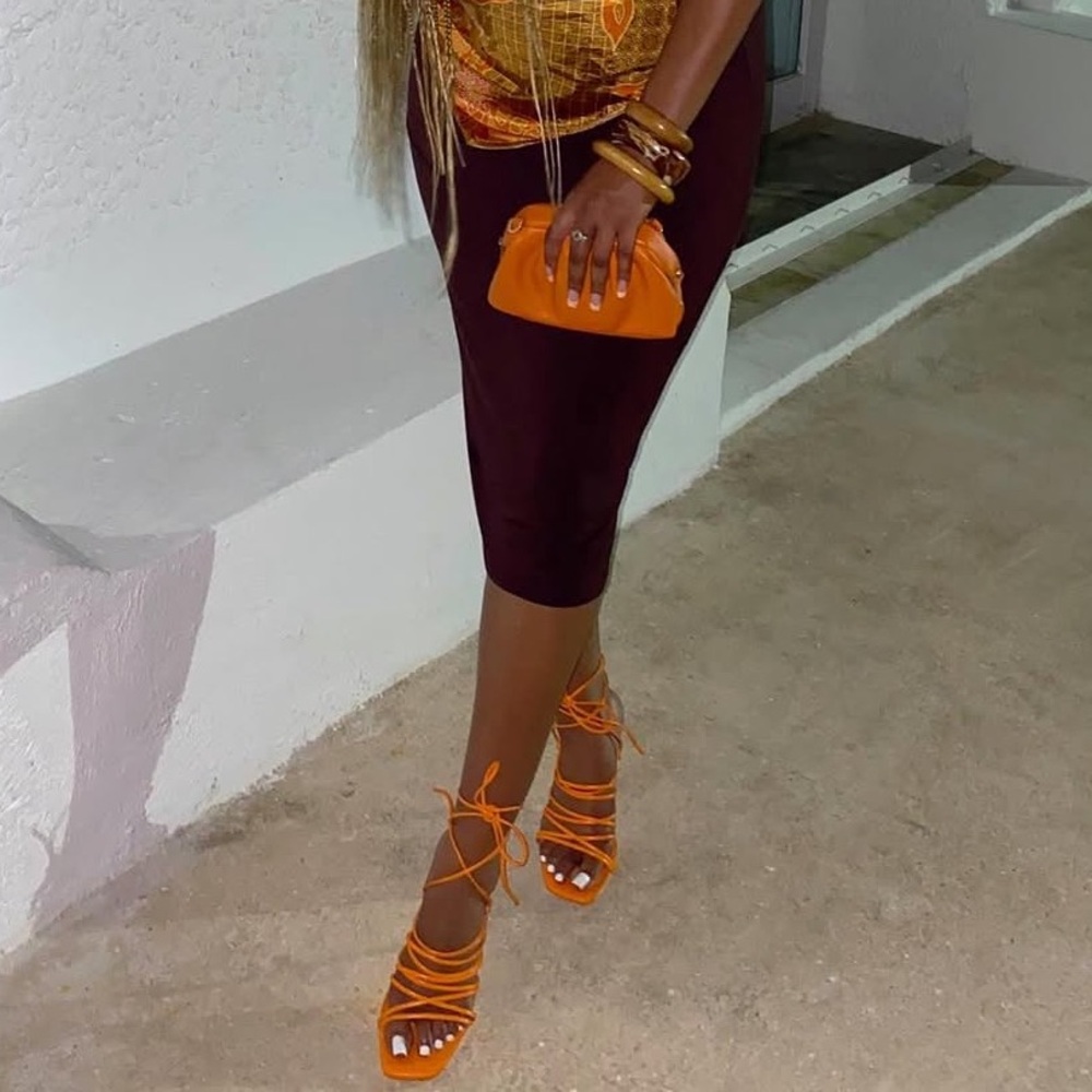 Brown pencil skirt